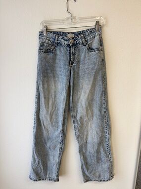 Men's Relaxed Straight Jeans in Light Blue Wash
